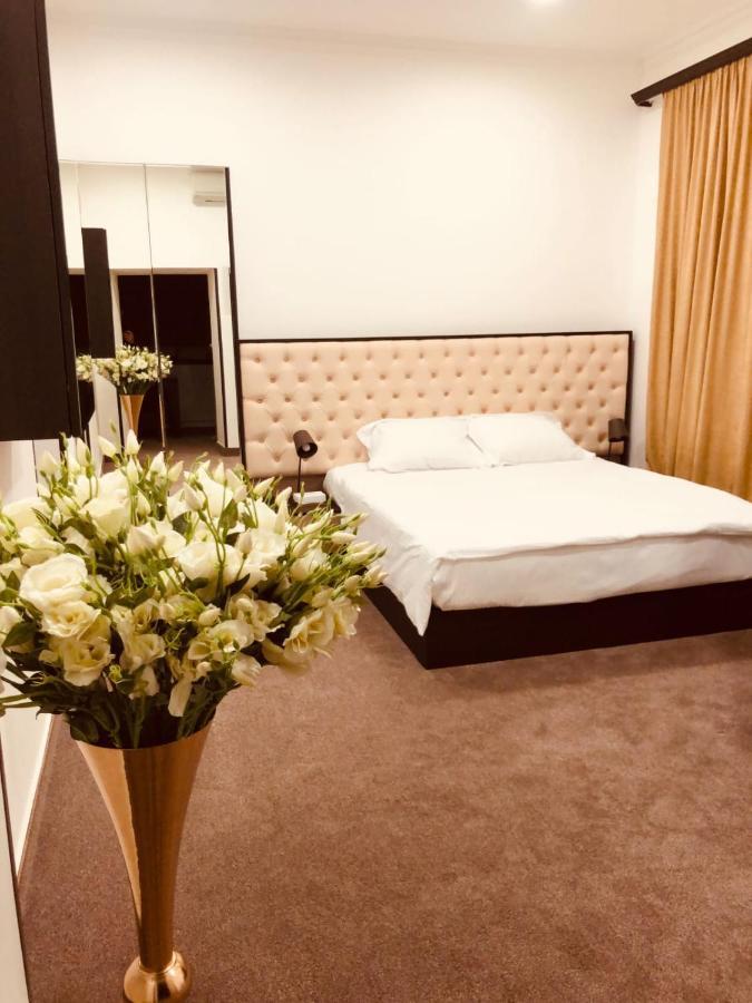 It Hotel Tumanyan Street Erevan Exterior foto