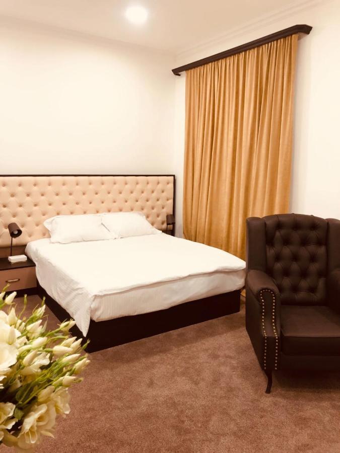 It Hotel Tumanyan Street Erevan Exterior foto